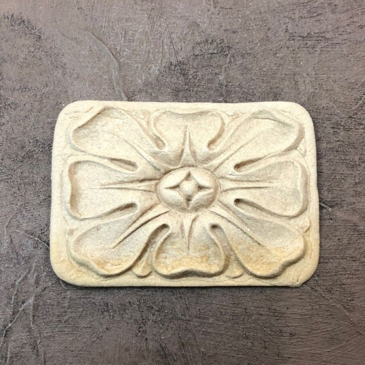 CENTERPIECE Decorative Antique Moulding Applique WoodUbend 1662