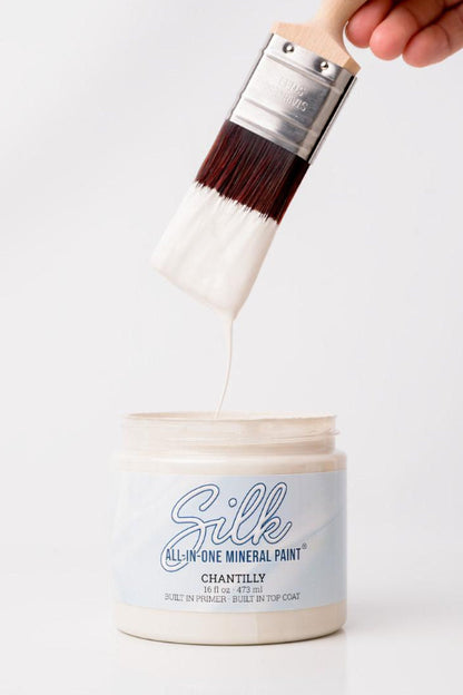Chantilly Dixie Belle Silk All-In-One Mineral Paint - warm off-white