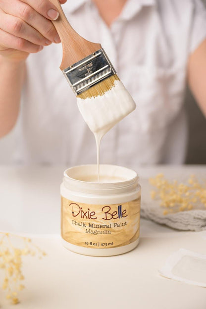 MAGNOLIA - Dixie Belle - Off White Chalk Mineral Paint - 118ml/4oz - 236ml/8oz - 473ml/16oz - 946ml - Paint - Chalk and Mineral - Baillea's Interiors -
