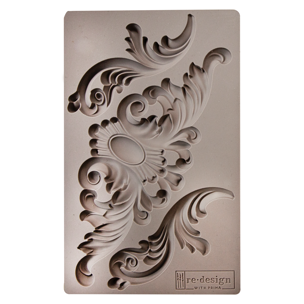 THORTON MEDALLION Decor Mould Re-Design with Prima 8" x 5"