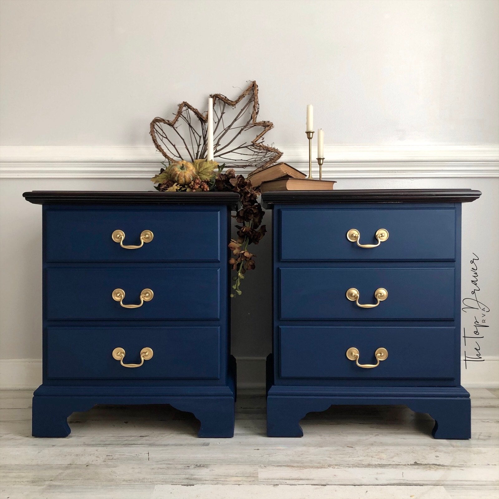 Blue chalk on sale paint furniture