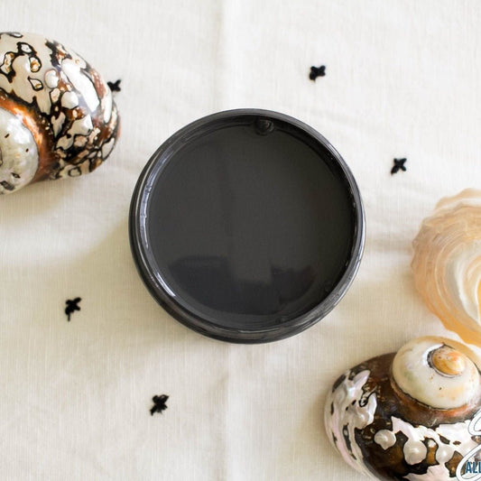 BLACK SANDS Silk All-In-One Mineral Paint - 118ml - 473ml - 946ml Dixie Belle Paint - Paint - All In One - Baillea's Interiors -